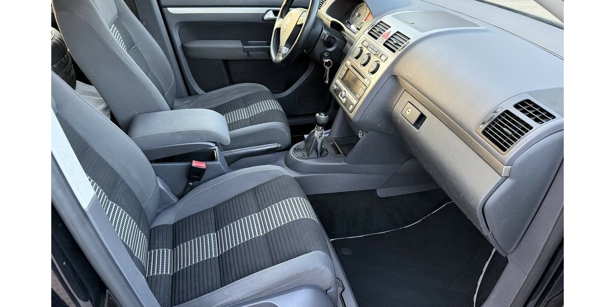 VW Touran 2.0 TDI BM United *Navi,7 Sitzer,18´´Alu* 342.000 km 2.850 &euro; Schorndorf 73614