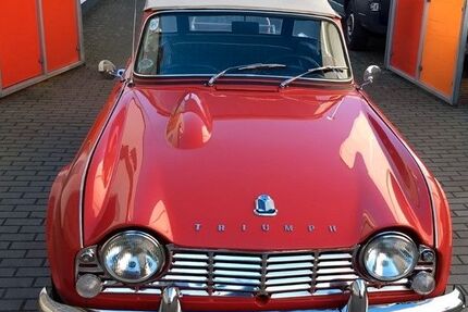 Triumph TR4 90.000 km 24.500 &euro; Schwäbisch Gmünd 73525