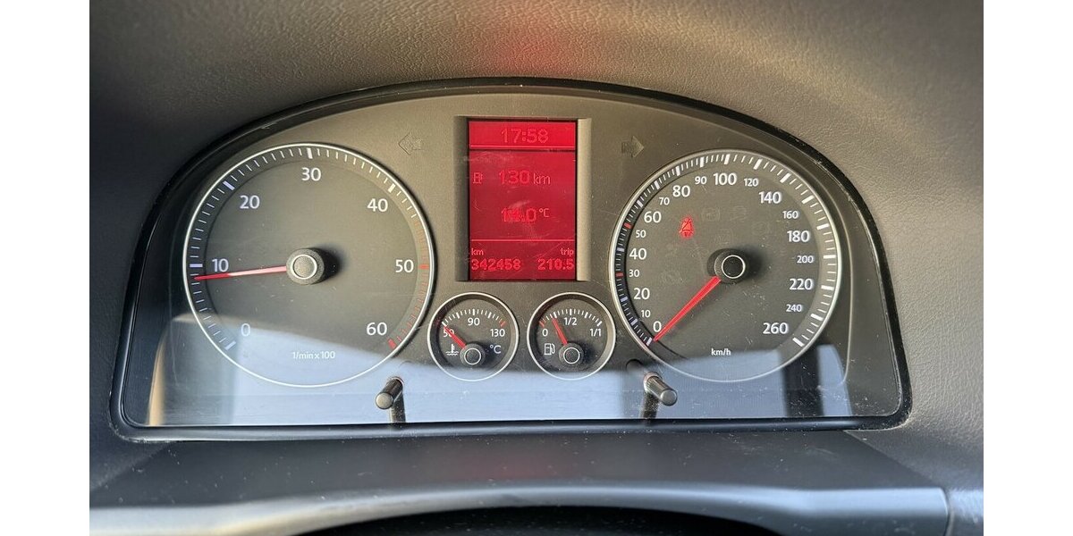 VW Touran 2.0 TDI BM United *Navi,7 Sitzer,18´´Alu* 342.000 km 2.850 &euro; Schorndorf 73614