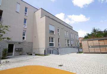 Wohnung Schorndorf - 4 Zimmer, 109 m&sup2;, 1.484&euro; | Angebot:27272998